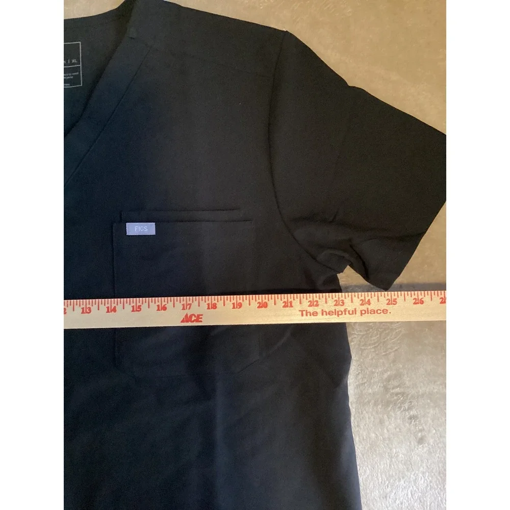 Figs Leon Scrub Top XL Black Three Pocket Short‎ Sleeve Pullover V-Neck Adult - Picture 2 of 6